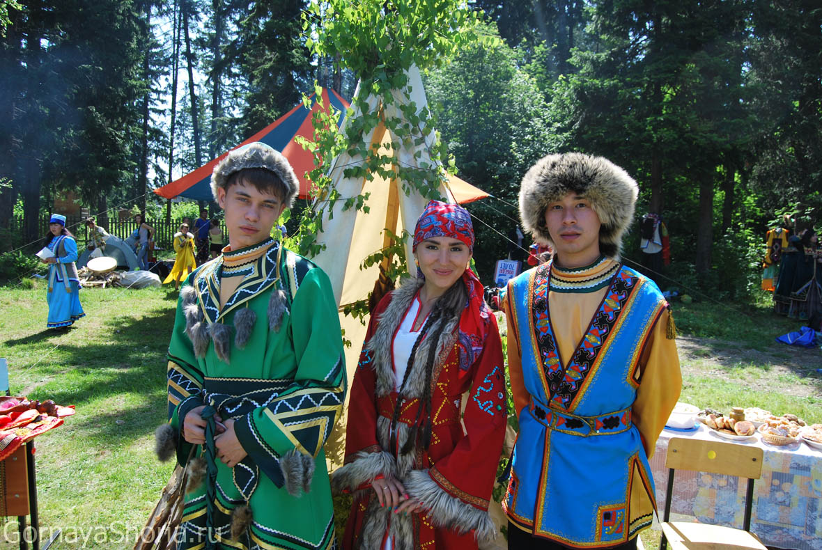 Шаманы